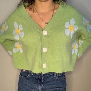 SIZE: small COLOR: green